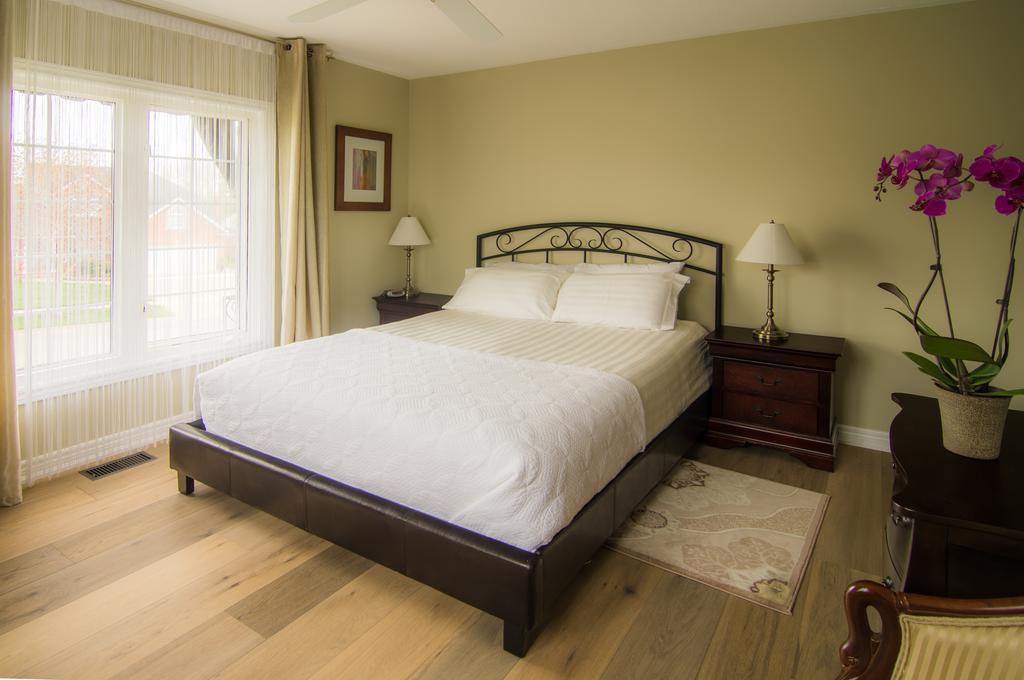ナイアガラオンザレイク In Elegance Bed & Breakfast エクステリア 写真