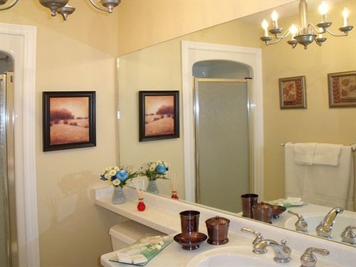 ナイアガラオンザレイク In Elegance Bed & Breakfast エクステリア 写真