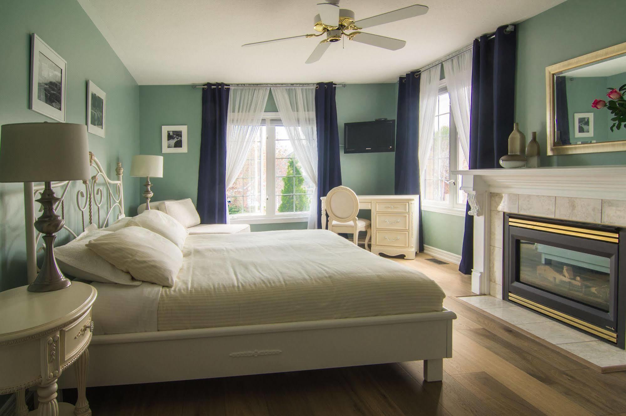 ナイアガラオンザレイク In Elegance Bed & Breakfast エクステリア 写真